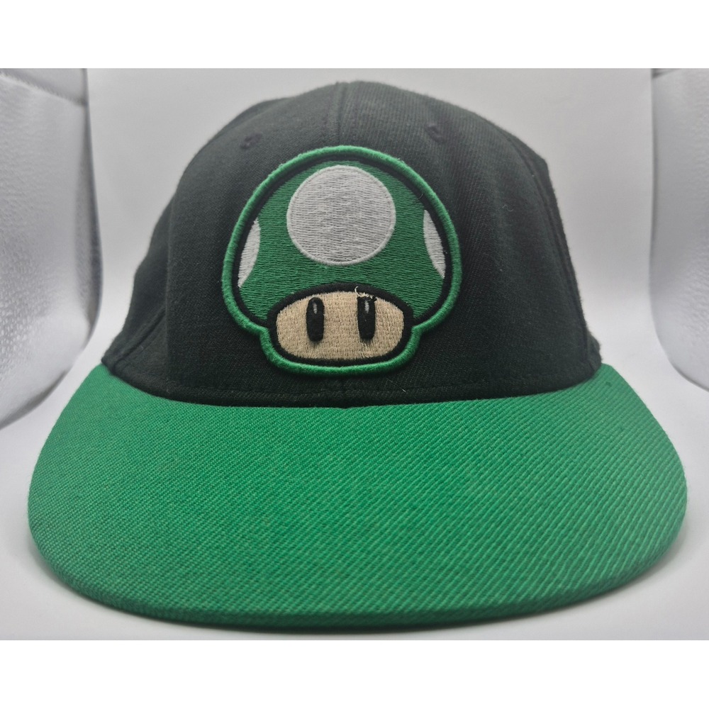 Nintendo Super Mario‎ Adult 1-Up Mushroom Hat Black Green Flat Brim Stretch Fit